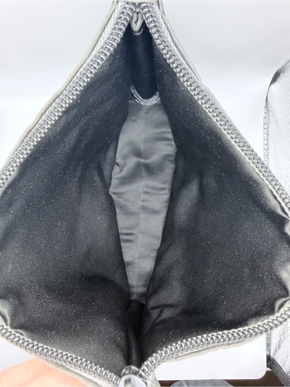 Gucci Beauty Gray Nylon Cosmetic Travel Pouch - Picture 5 of 7